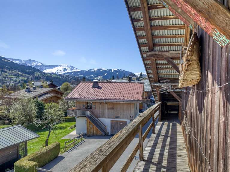 Maison Demi-Quartier - 527m²