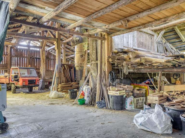 Maison Demi-Quartier - 527m²