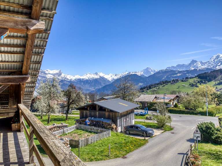 Maison Demi-Quartier - 527m²