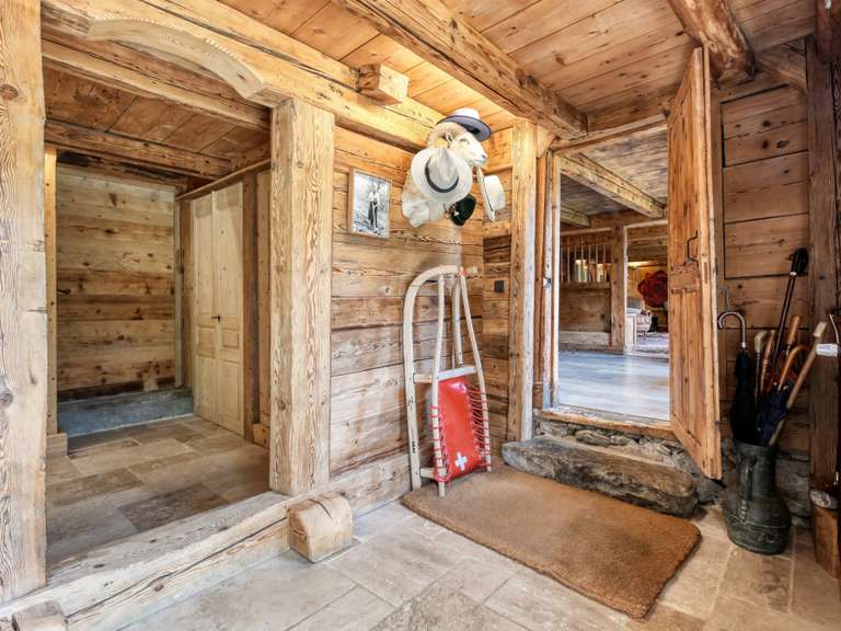 Maison Demi-Quartier - 11 chambres - 365m²