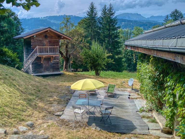 Maison Demi-Quartier - 11 chambres - 365m²