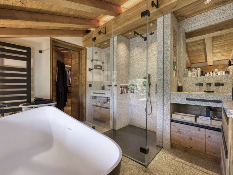 Maison Demi-Quartier - 7 chambres - 596m²