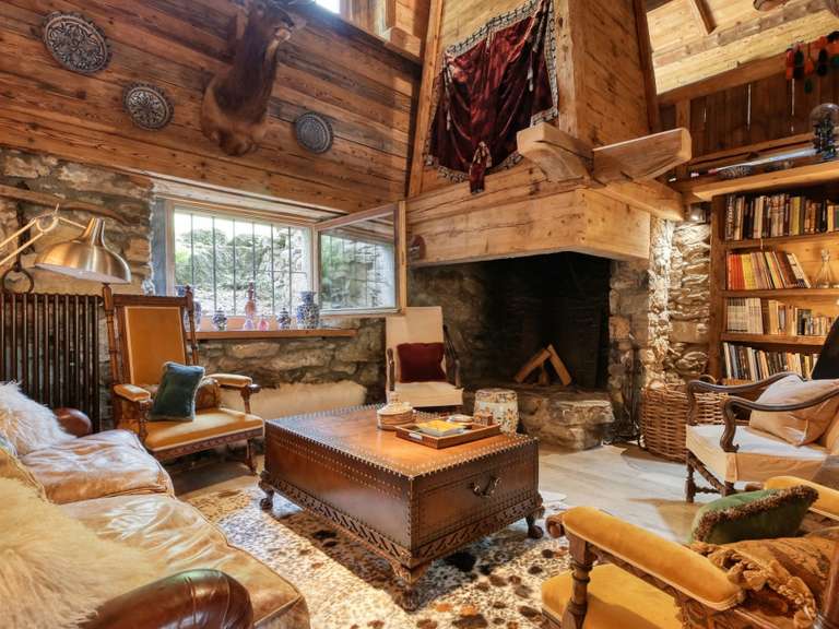 House Demi-Quartier - 11 bedrooms - 365m²