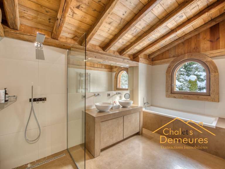 Maison Demi-Quartier - 6 chambres - 307m²