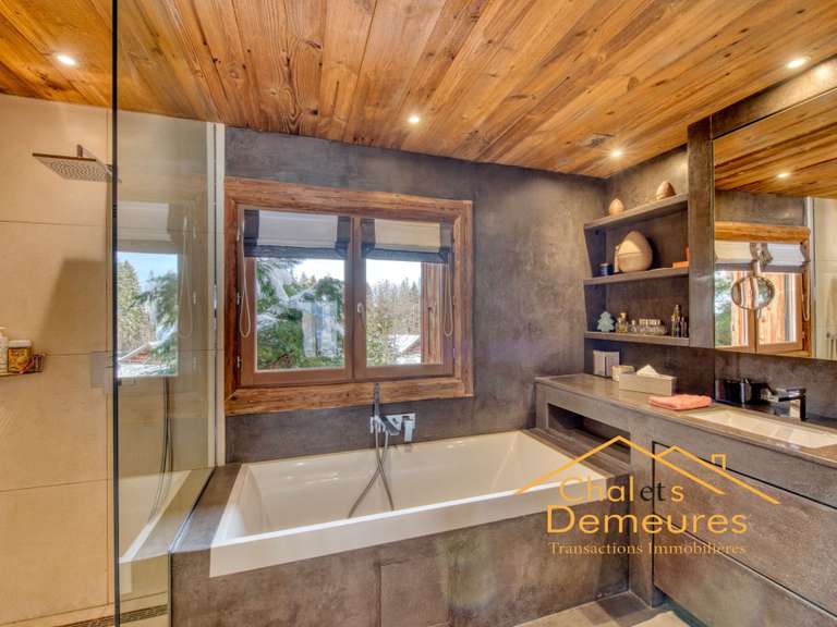 Maison Demi-Quartier - 6 chambres - 307m²