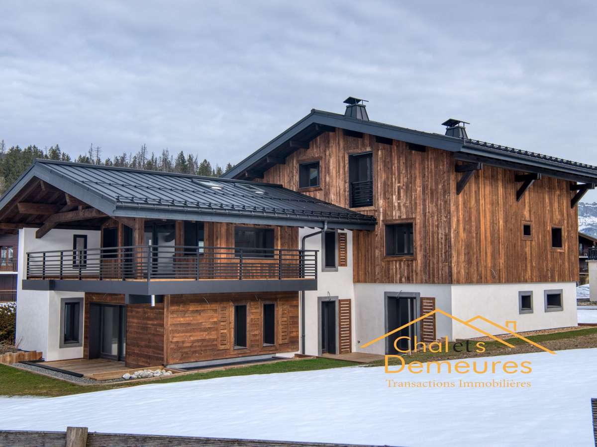 House Demi-Quartier