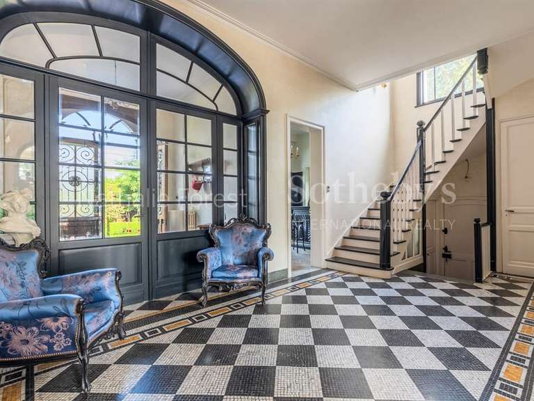 House Deûlémont - 5 bedrooms - 318m²