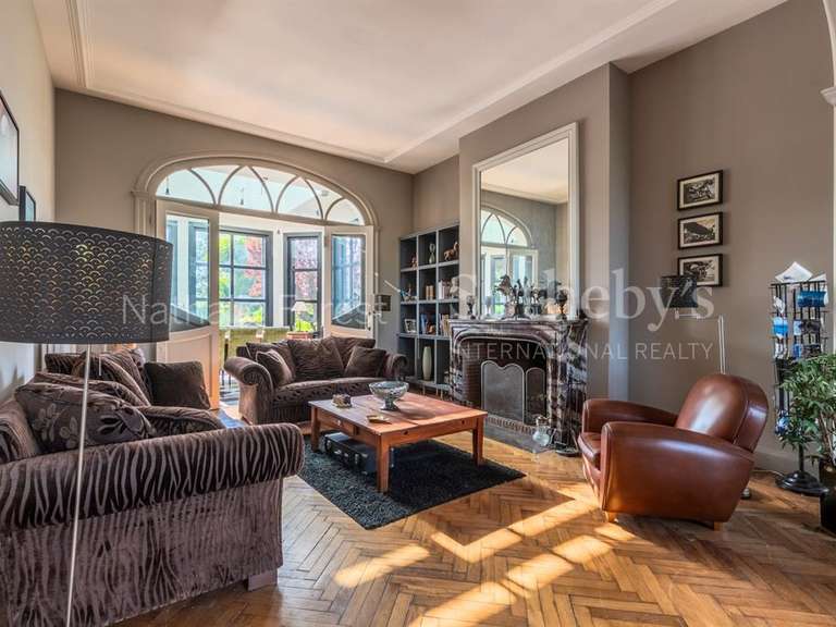 House Deûlémont - 5 bedrooms - 318m²