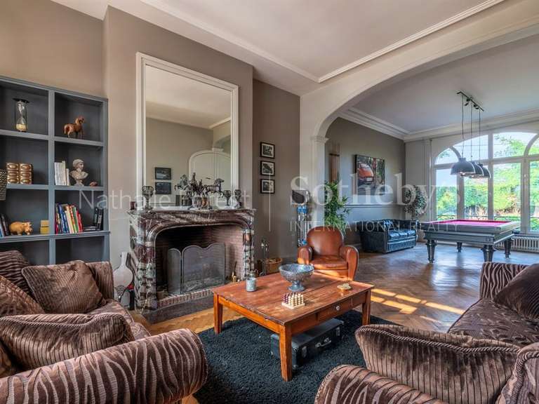 House Deûlémont - 5 bedrooms - 318m²