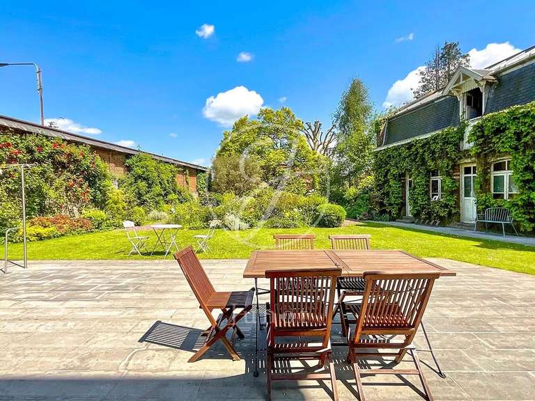 Maison Deûlémont - 8 chambres - 563m²