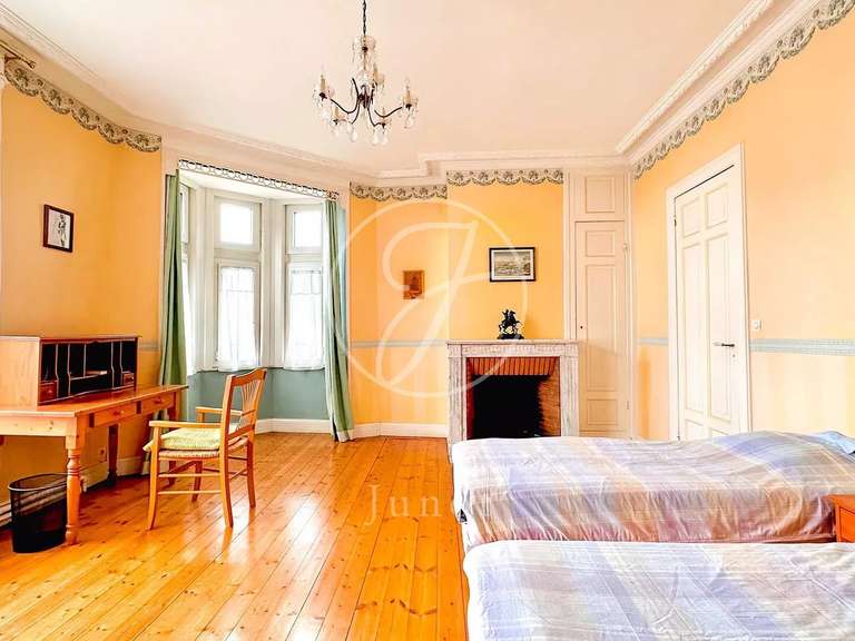 Maison Deûlémont - 8 chambres - 563m²