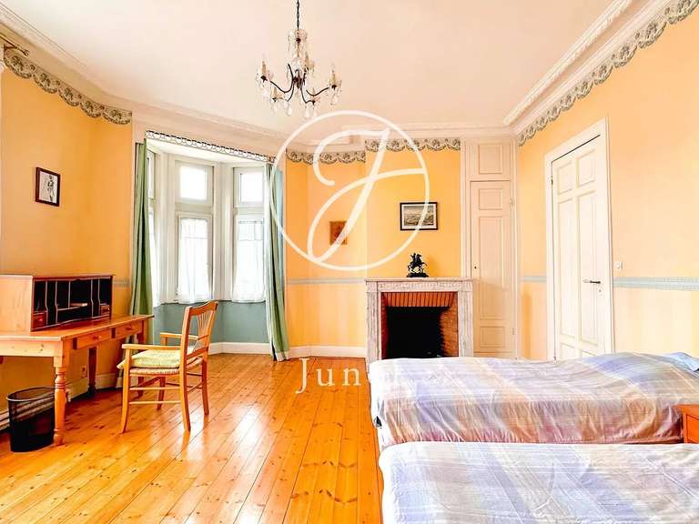 Maison Deûlémont - 8 chambres - 563m²