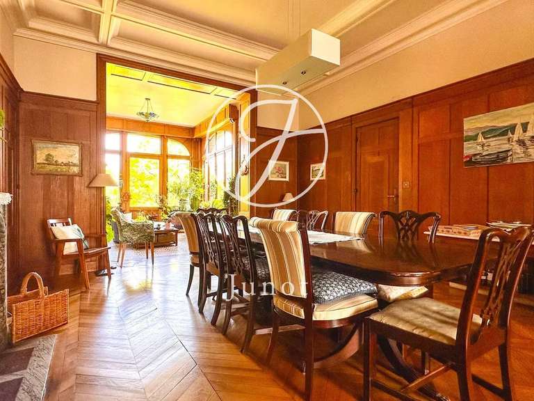 Maison Deûlémont - 8 chambres - 563m²