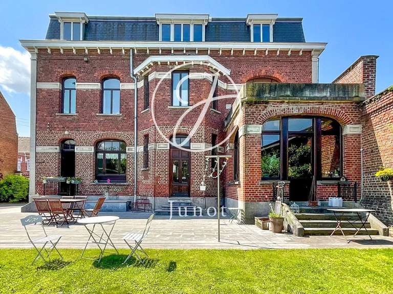 Maison Deûlémont - 8 chambres - 563m²