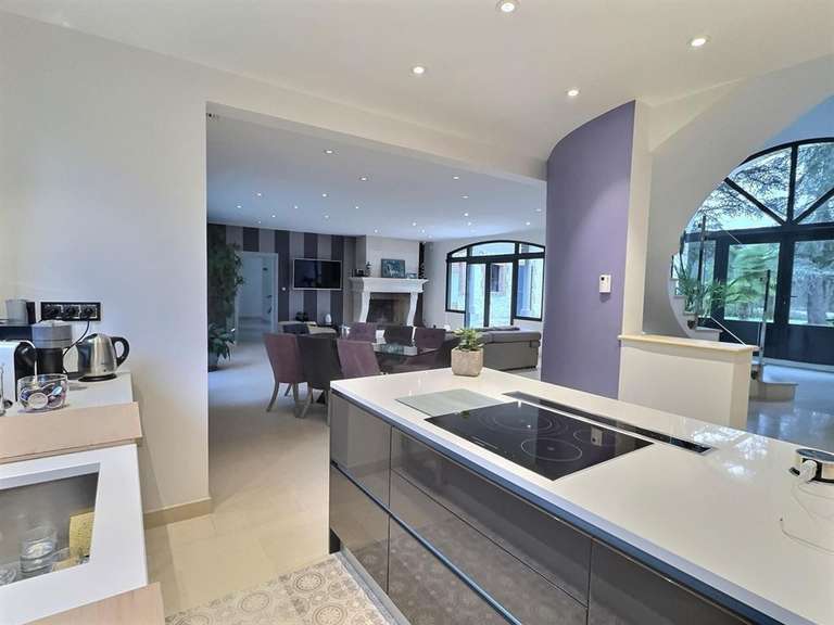 House Dhuizon - 5 bedrooms - 338m²