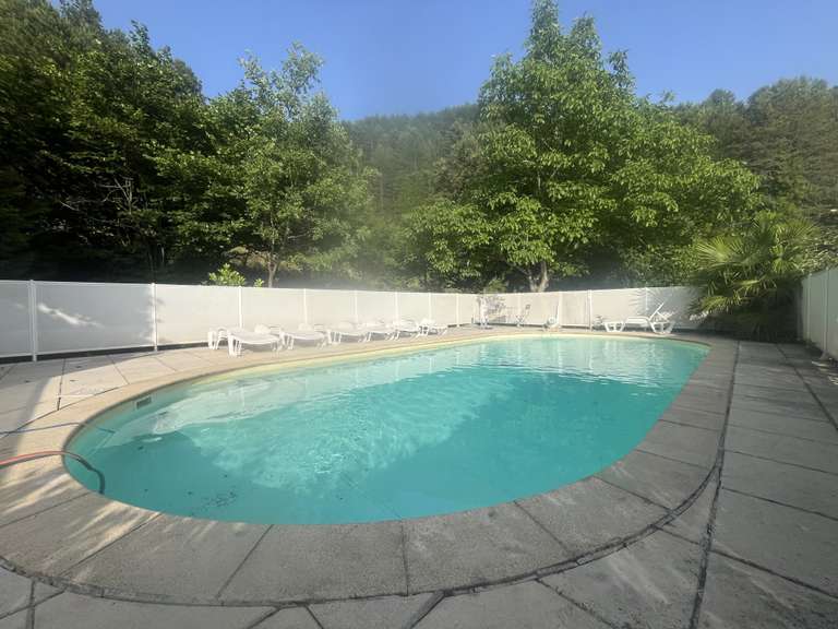 Maison Die - 5 chambres - 191m²