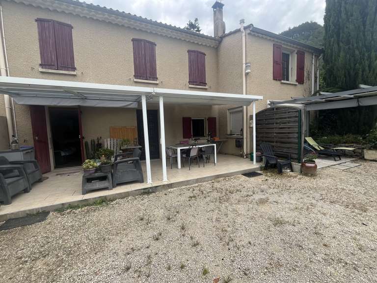 Maison Die - 5 chambres - 191m²