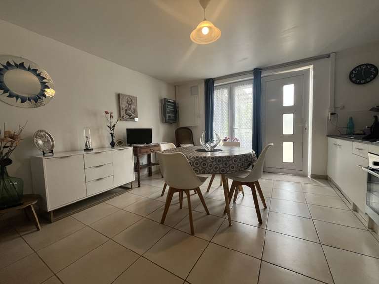 Maison Die - 5 chambres - 191m²