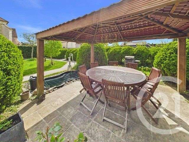 Maison Dierrey-Saint-Pierre - 7 chambres - 306m²