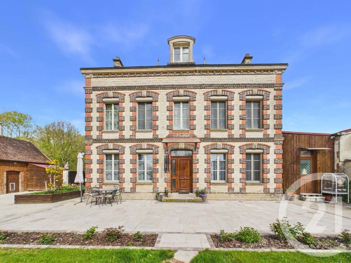 Maison Dierrey-Saint-Pierre