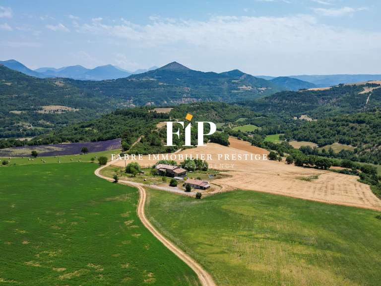 Propriété Digne-les-Bains - 6 chambres - 340m²