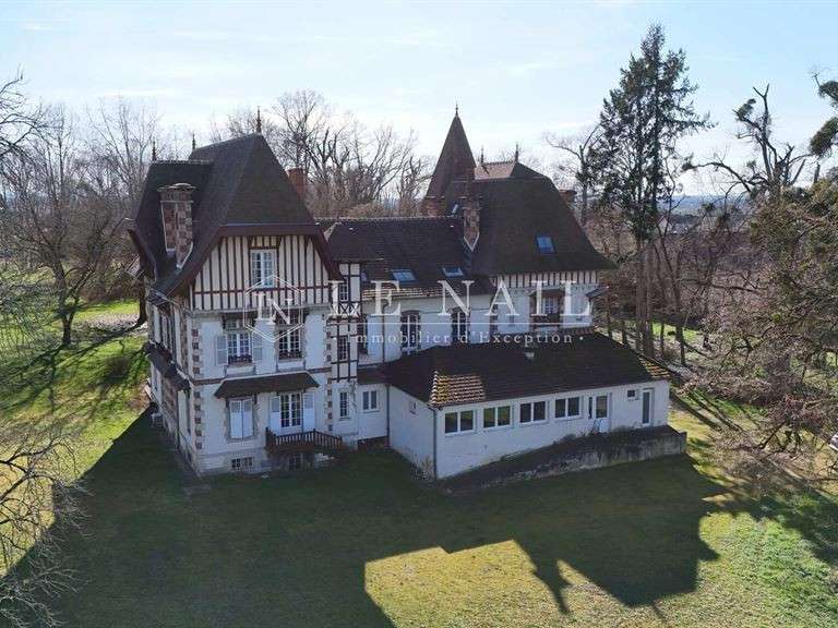 Manor Digoin - 13 bedrooms - 830m²
