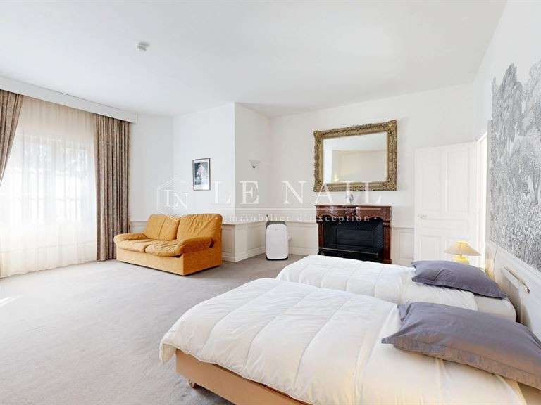 Manoir Digoin - 13 chambres - 830m²