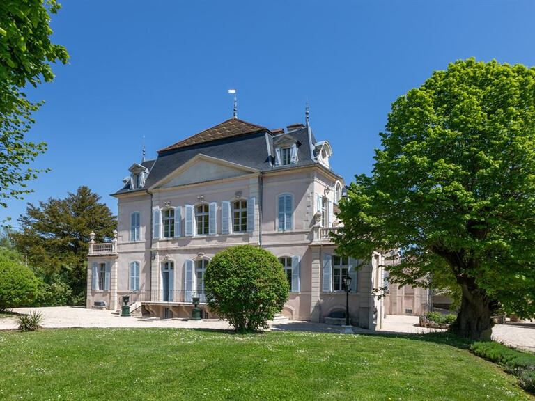 Château Dijon - 685m²