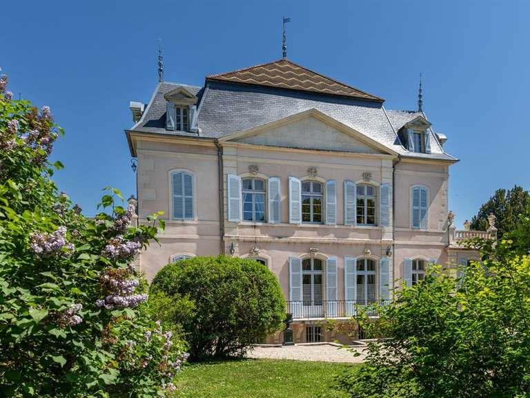 Château Dijon - 685m²