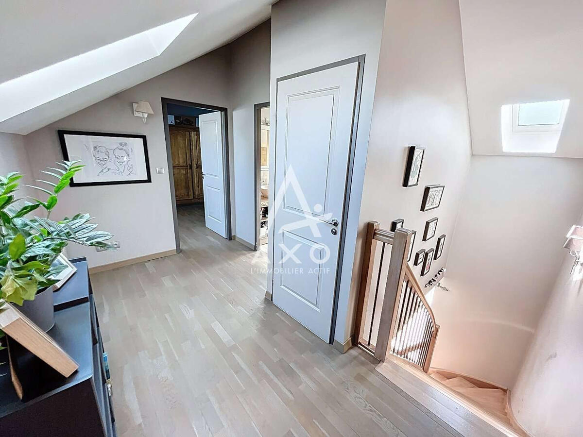 House Dijon
