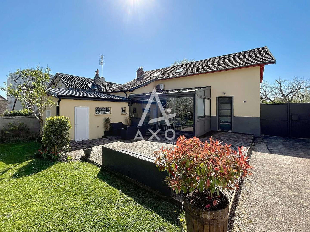 House Dijon