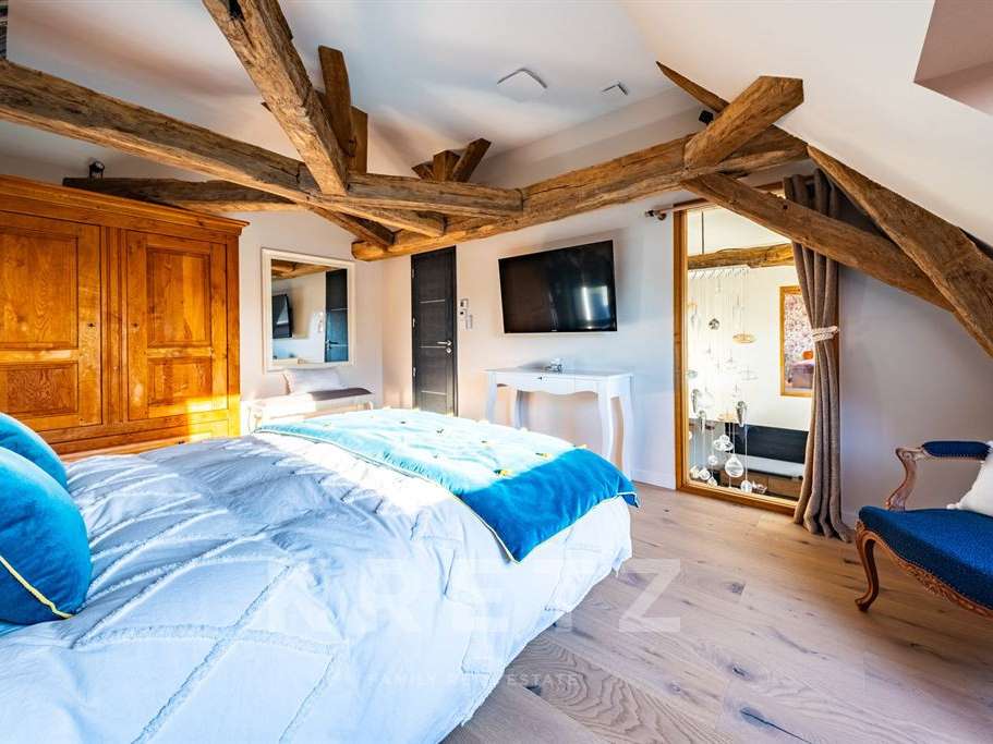 House Dijon