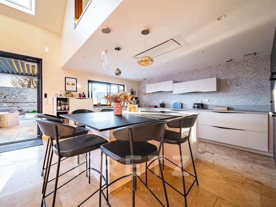 House Dijon