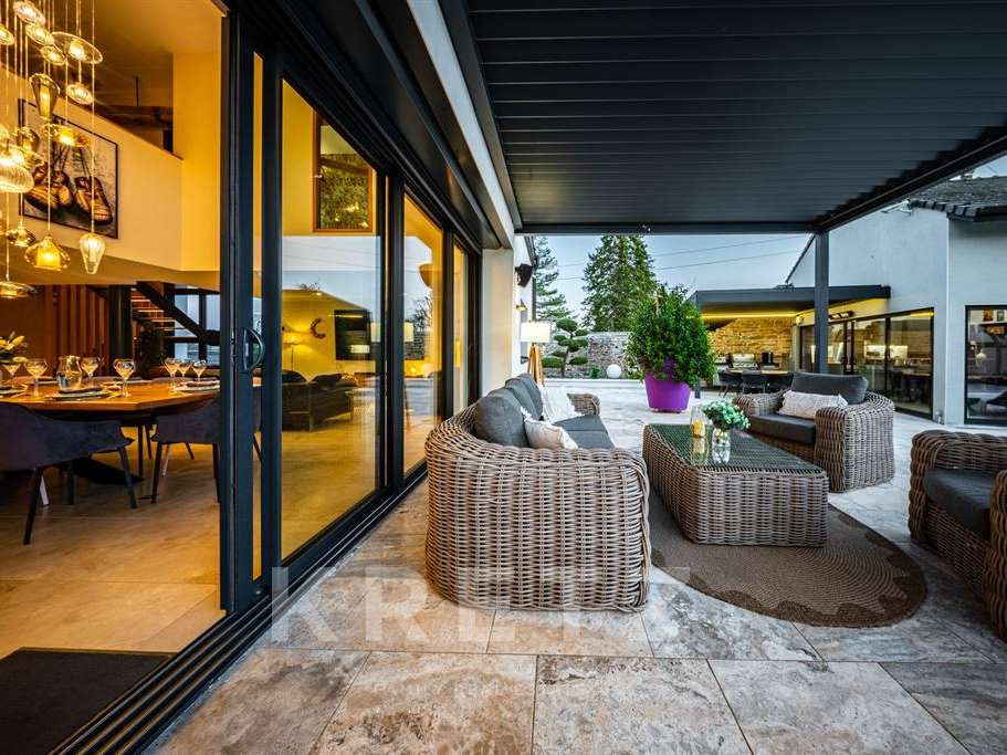 House Dijon