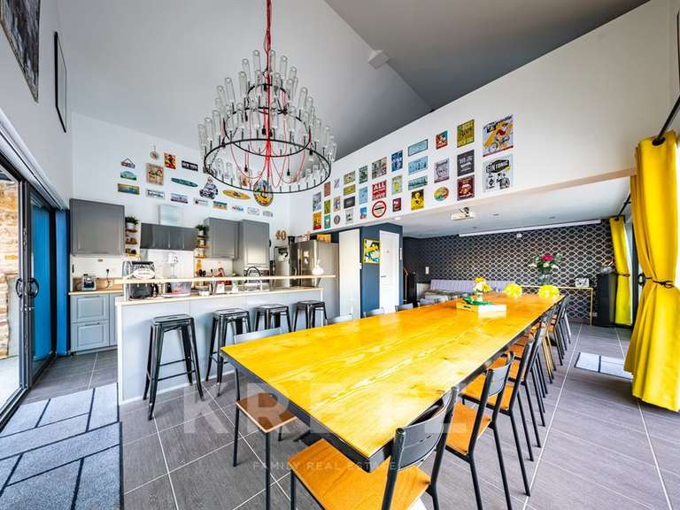 Maison Dijon - 6 chambres - 254m²