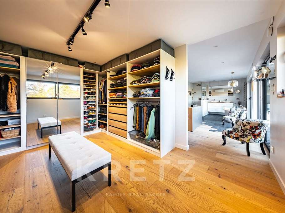 House Dijon