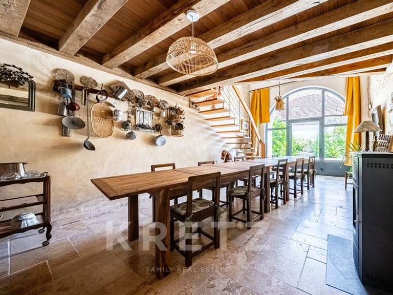 Propriété Dijon - 9 chambres - 650m²