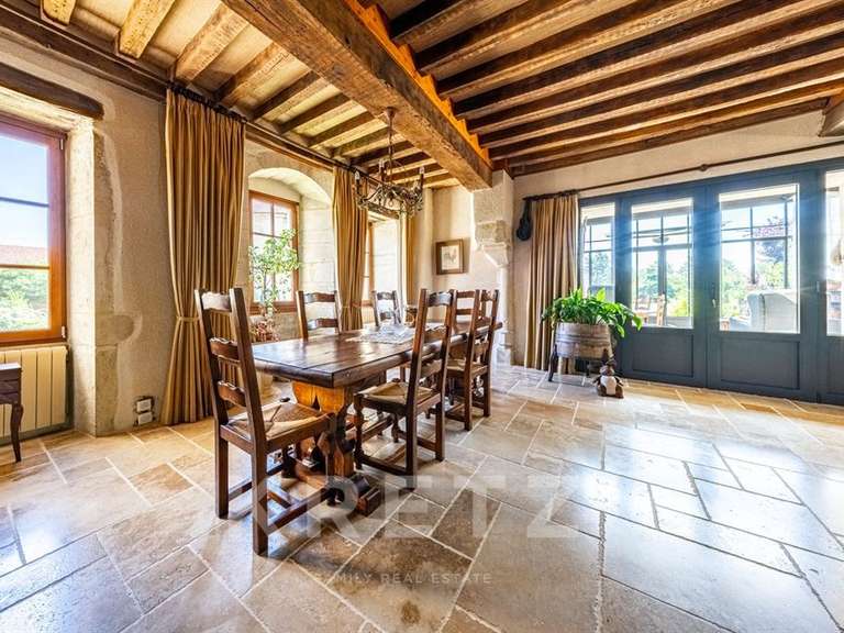 Propriété Dijon - 9 chambres - 650m²