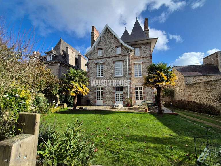 Maison Dinan - 8 chambres