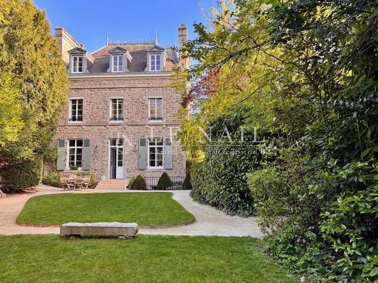 Maison Dinan - 6 chambres - 240m²