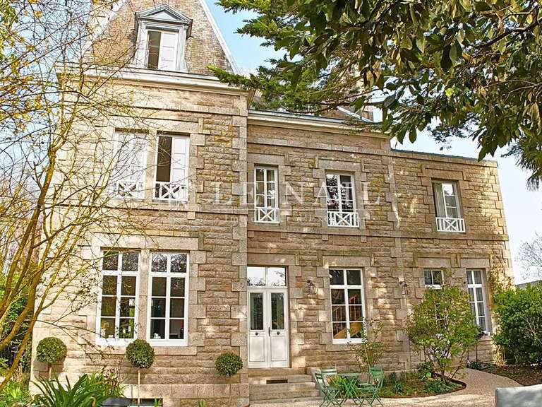 Maison Dinan - 6 chambres - 240m²