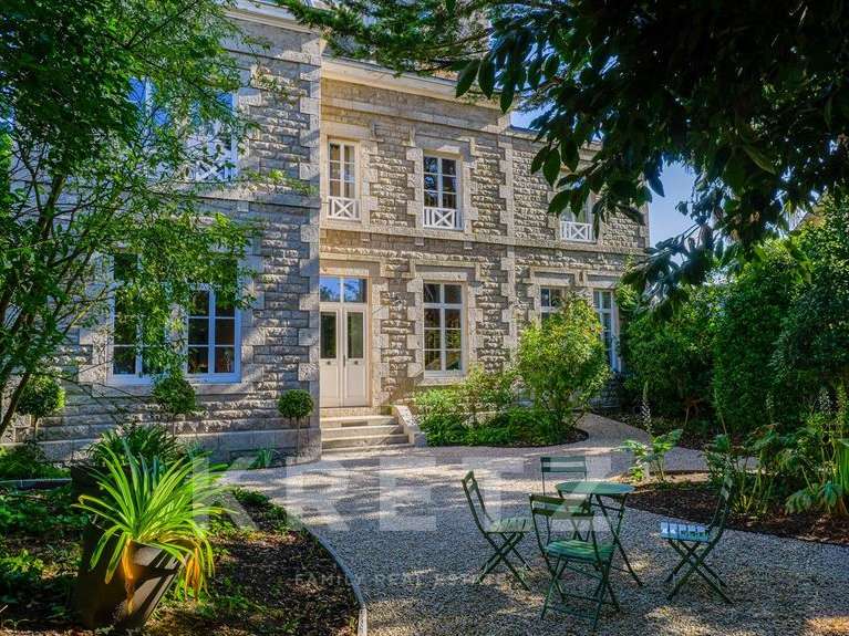 Maison Dinan - 6 chambres - 240m²