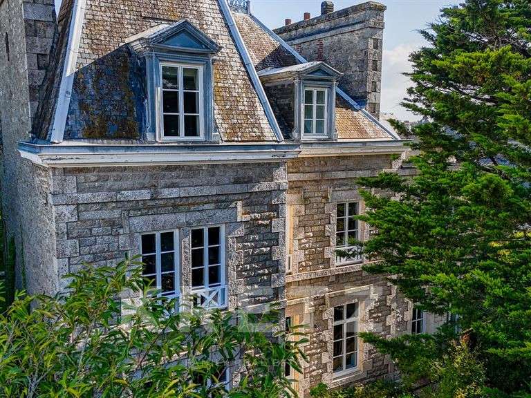 Maison Dinan - 6 chambres - 240m²