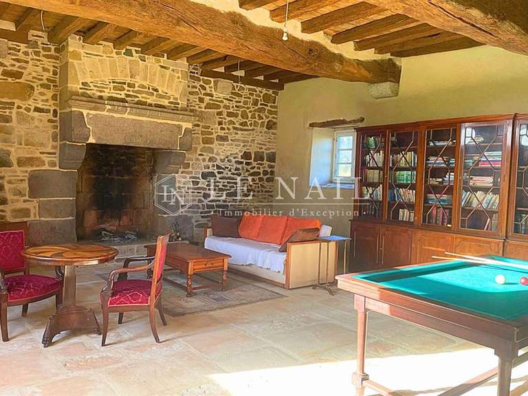 Manor Dinan - 5 bedrooms - 386m²