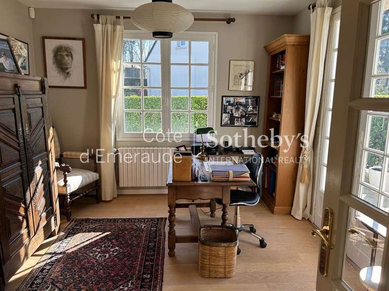 House Dinard - 4 bedrooms - 218m²