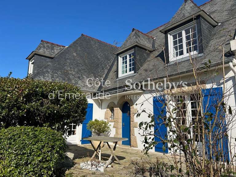 House Dinard - 4 bedrooms - 218m²