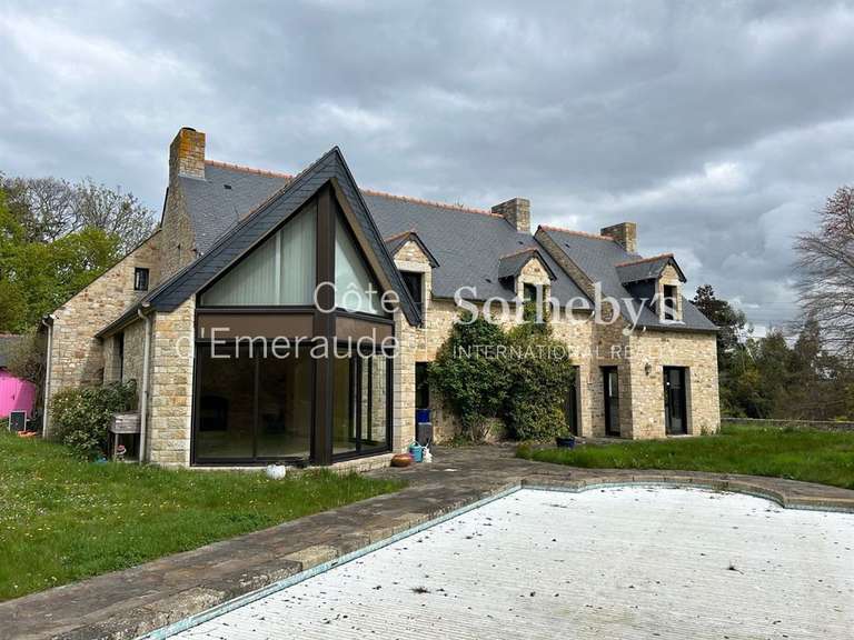 House Dinard - 3 bedrooms - 220m²