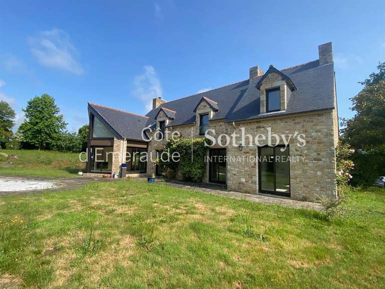 House Dinard - 3 bedrooms - 220m²