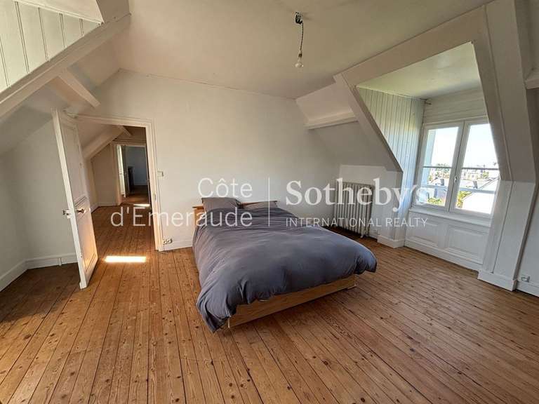 Maison Dinard - 6 chambres - 180m²