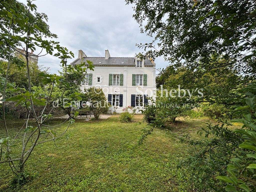 House Dinard